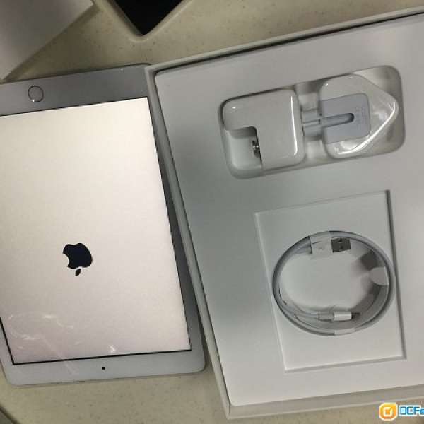 平售全新 銀色iPad 32g (公司贈品冇單）
