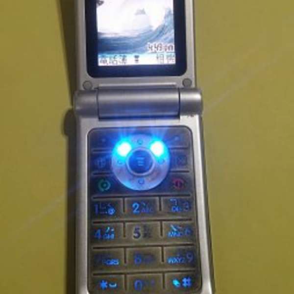 Motorola W375 摺叠手提電話,大鈴聲