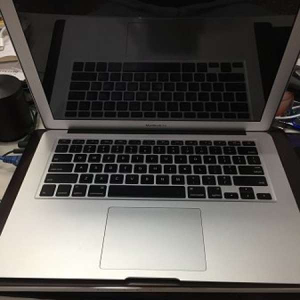 平放!! 一部9成部 Macbook air 2014 i5 128ssd 8GB RAM