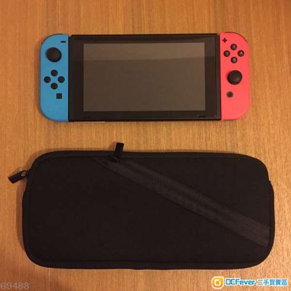 任天堂 Nintendo Switch 保護軟包 冇印 同時可放手機 方便出門