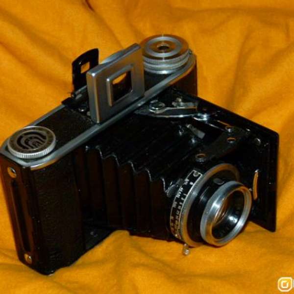 Voigtlander Bessa 66 folding 120 film camera
