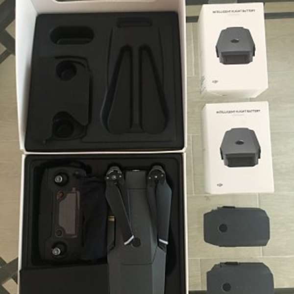 DJI Mavic + 2 extra batteries (3 in total) mint condition