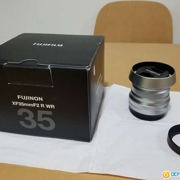 Fujifilm XF35 F2 鏡頭，filter 連 專用遮光