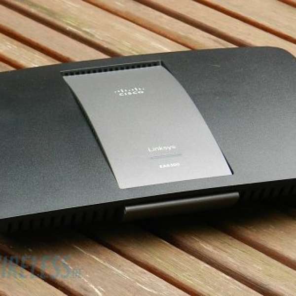 Cisco Linksys EA6300 AC router 双频 2.4G/ 5GHz USB 3.0 & Smart Wi-Fi.