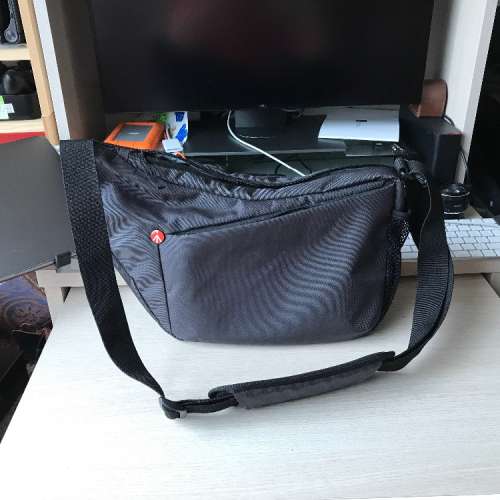 Manfrotto NX camera shoulder bag III for CSC