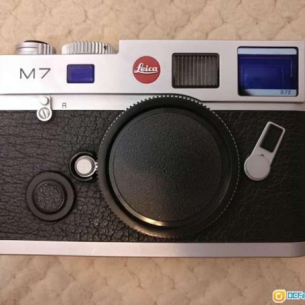 Leica M7 菲林機後期型號 MP finder (銀色，0.72，user condition)