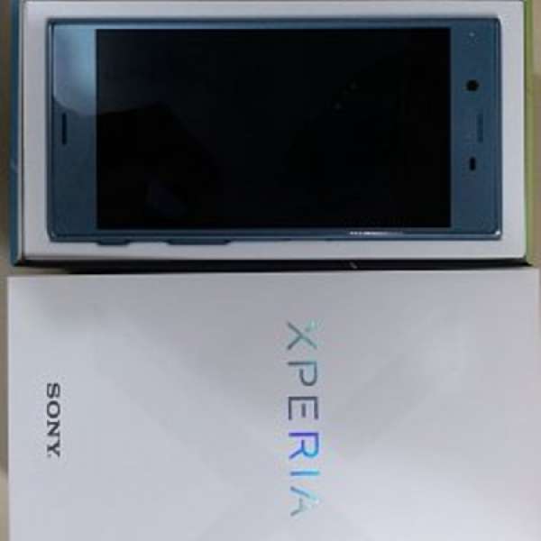Sony Xperia XZS 銀藍色