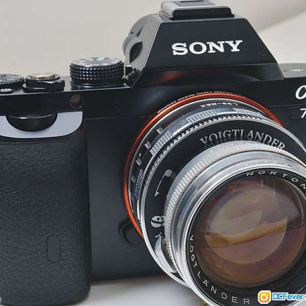 Voigtlander prominent's Nokton 50/1.5(採用50年代特殊玻璃制造)大光圈標準鏡的真...