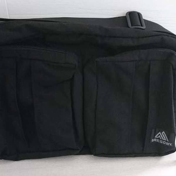 Gregory Twin Pocket M size Trad Black