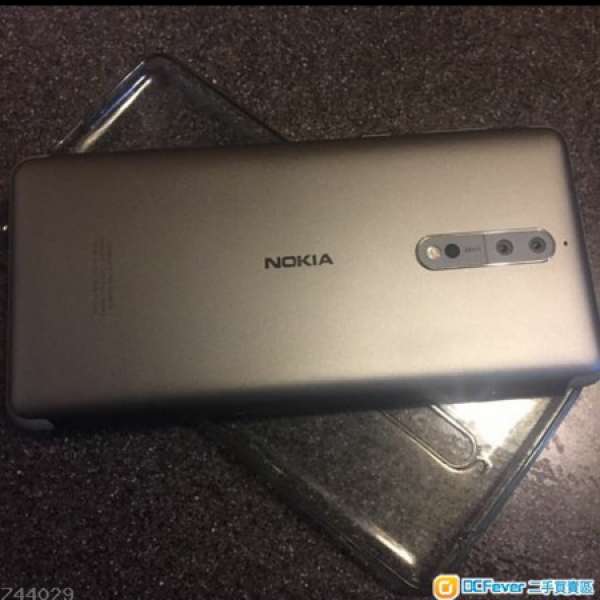 Nokia 8銀