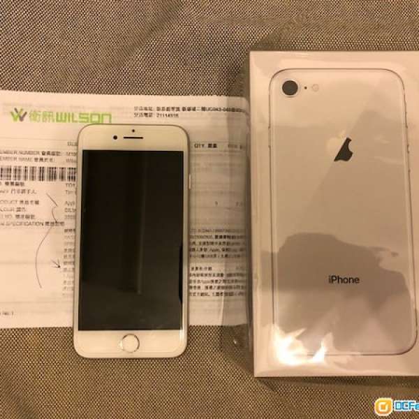 99%new 冇花 IPhone 8 64G sliver (include invoice) from wilson