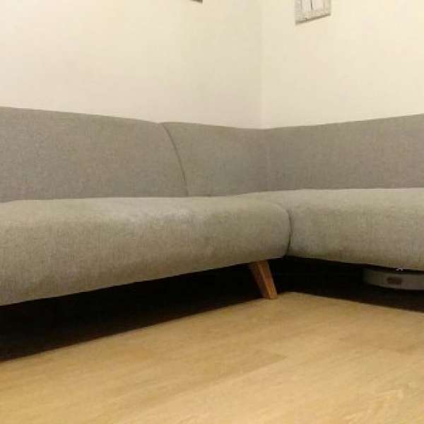 代友出售: 8成新Francfranc sofa 梳化 (自取)