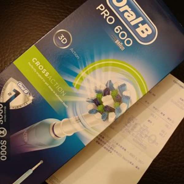 (出售)-----100% NEW 行貨Oral-B Pro 600 3D Cross Action 電牙刷----