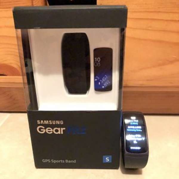 新淨Samsung Gear Fit 2 黑色 行貨有保