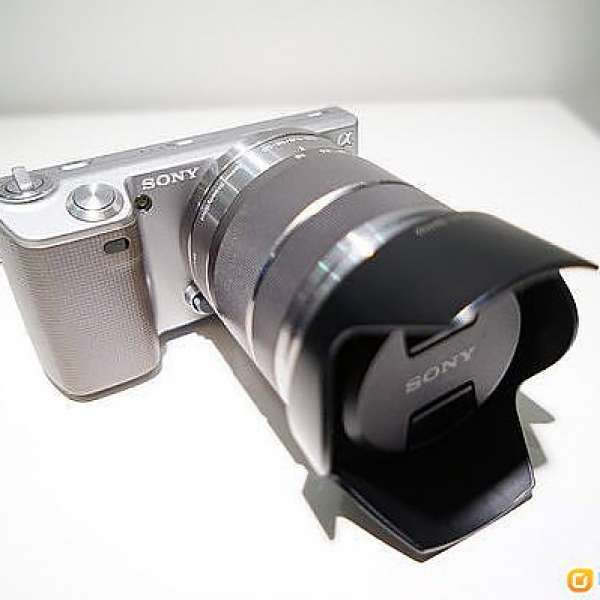 Sony Nex5 + 18-55mm lens + 閃燈 + 叉機 + 副廠電  無盒 香港行貨已過保養