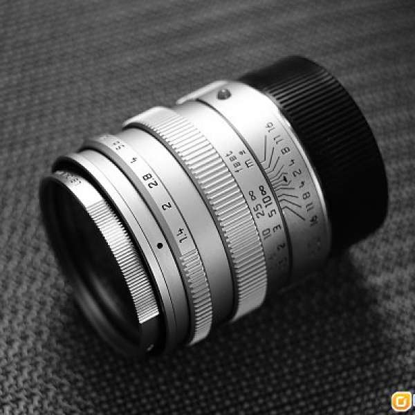 Leica Summilux-M 50mm f/1.4 Pre-A with UV