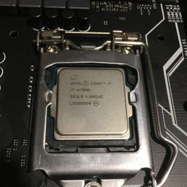 Intel I7 6700k + Asus Z170 Pro Gaming Aura + DDR4 3000 8G x 2