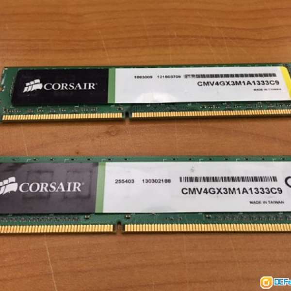 Corsair 4GB DDR3   2條