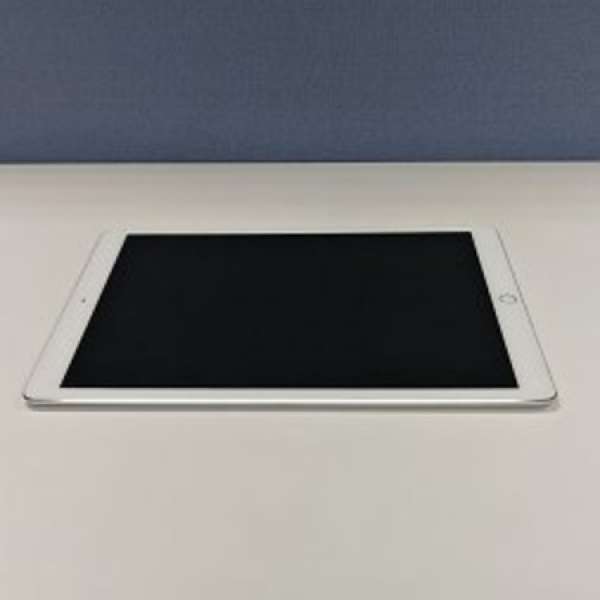 95% New iPad Pro 12.9" 32gb WiFi Silver (銀)