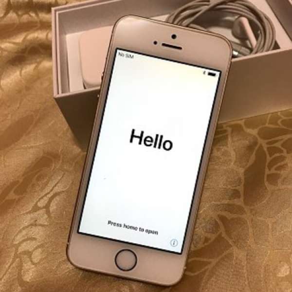 iPhone SE 16 GB 金色 9成新 齊套件