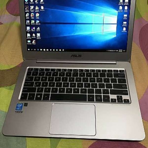 95%新-ASUS ZenBook UX305 13.3" M-5Y10 8G 256G SSD Ultrabook 1920x1080