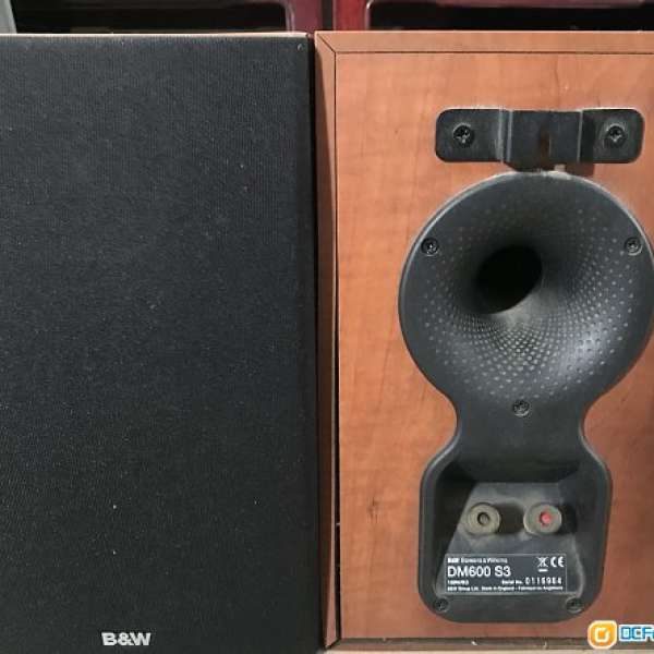 放： B&W speaker DM600 S3