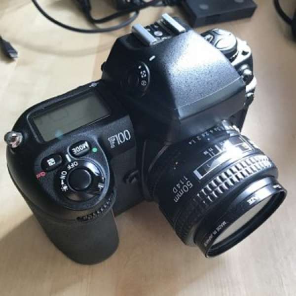 FS Nikon F100 + 50 f1.4D