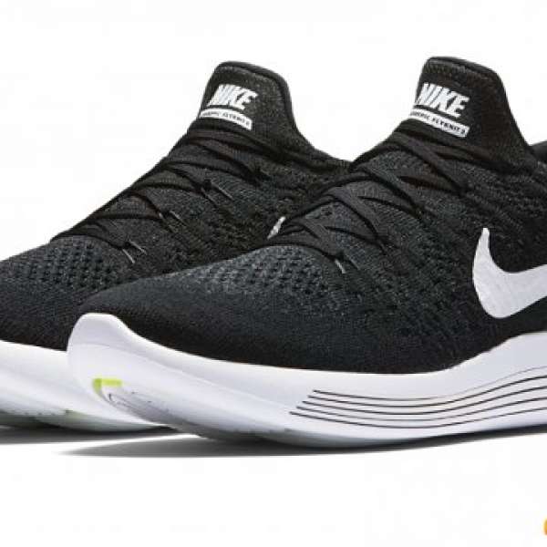 Nike LunarEpic Low Flyknit 2 EU44.5 Black/White