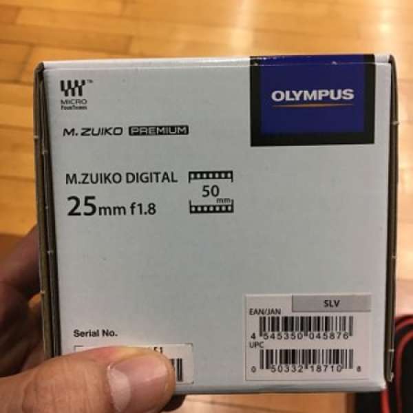 98% 新銀色行貨Olympus M.ZUIKO DIGITAL 25mm F1.8 鏡