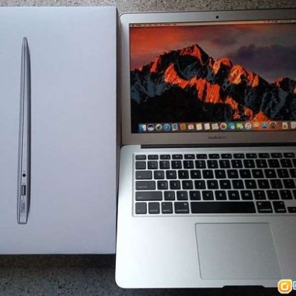 Macbook Air 13" 2.2GHZ i7 (Early 2015), 8Gb DDR3, 256Gb SSD