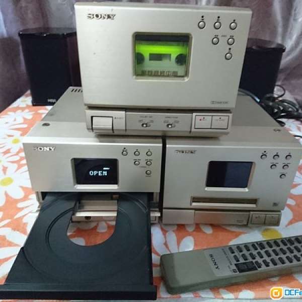 SONY. mini組合（CD/MD/卡式）三件零件機
