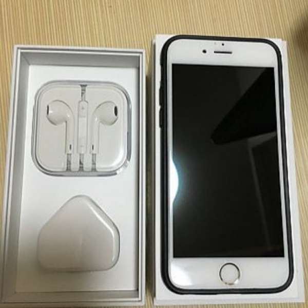 iPhone6s 64GB 金色