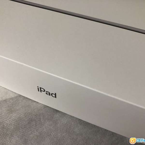 99%新 Apple iPad 9.7" 128GB Wi-Fi 黑色 + Apple Care