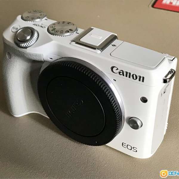 Canon eos M3 white