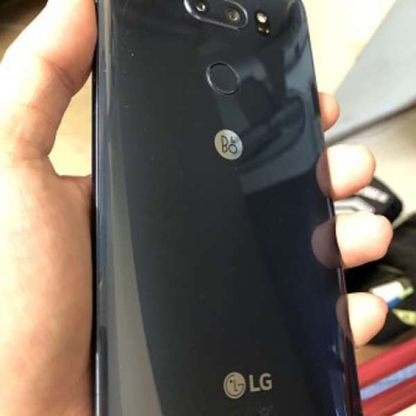 出售 90%new藍色LG v30+ 行機 有保養