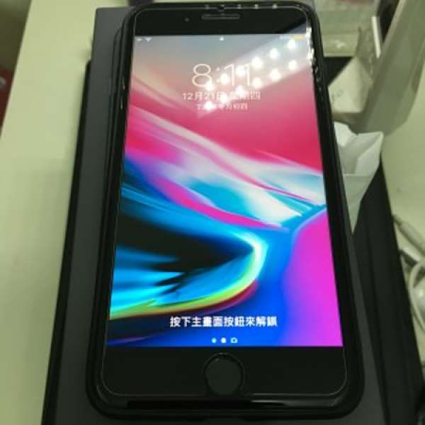 iphone 8 plus黑色 64G