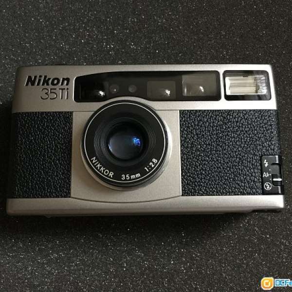 Nikon 35Ti (壞快門)