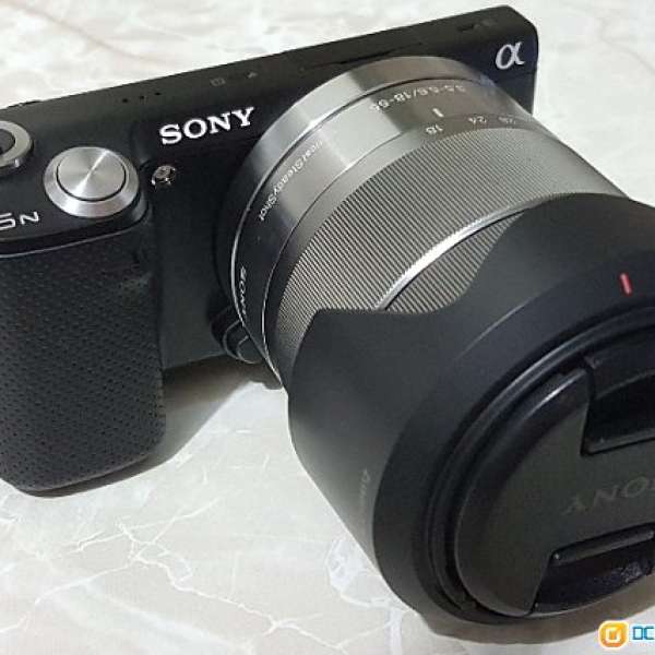 Sony NEX-5N 連18-55mm, 16mm, 0.75x 鏡, 3電