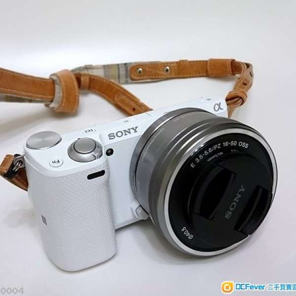 [ White X"mas ] Sony nex 5R  w 16- 50mm f3.5
