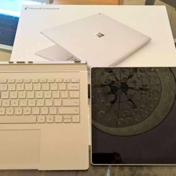 Surface Book (i7-16-512GB)
