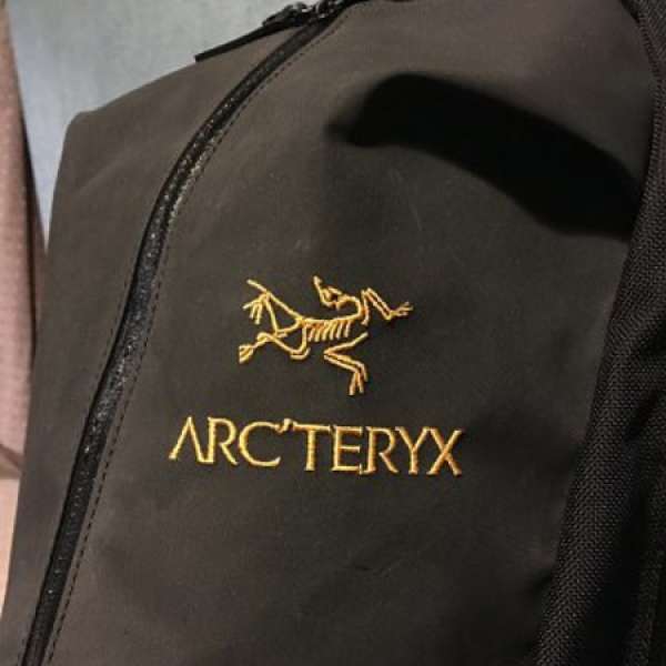 Arcteryx arro22 backpack 不死鳥 原祖色 黑拉鍊 背囊