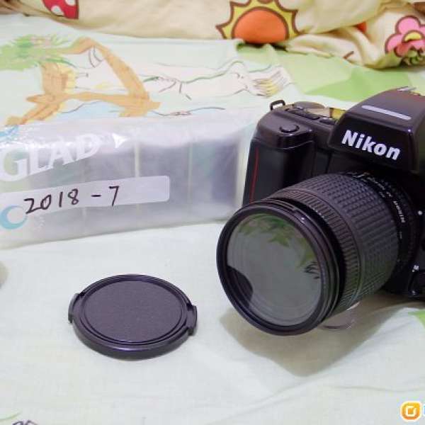 Nikon F-90x + Nikon AF 28-80 F3.5-5.6D
