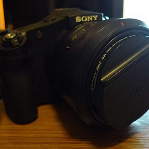 Sony RX10 M1 ($3200不議價)