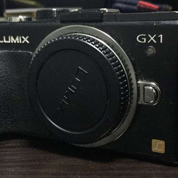 Panasonic GX1 黑色 (不定時會自動關機或花畫面)