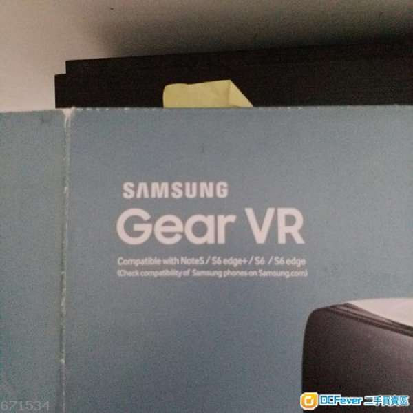 出售95成新SAMSUNG GEAR VR眼鏡