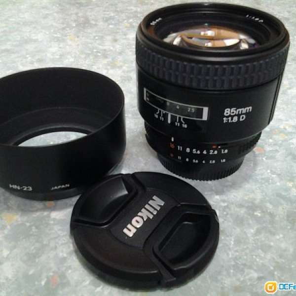 Nikon AF 85 1.8 D
