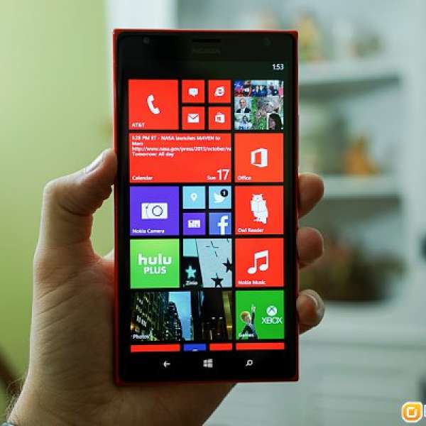 出售99.9%新Nokia Lumia 1520美版。<紅色>