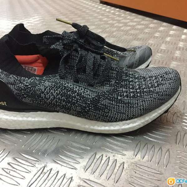 95%新Ultra boost uncaged Dark grey US 8.5