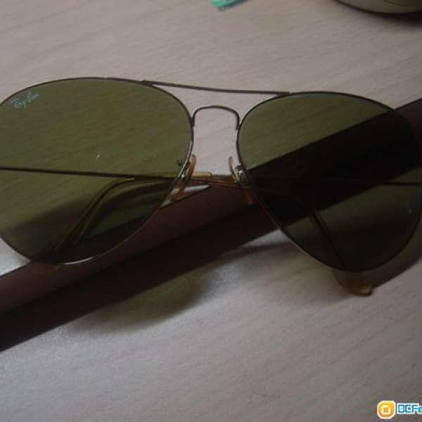 正版 RAYBAN 太陽眼鏡,只售HK$200(不議價)