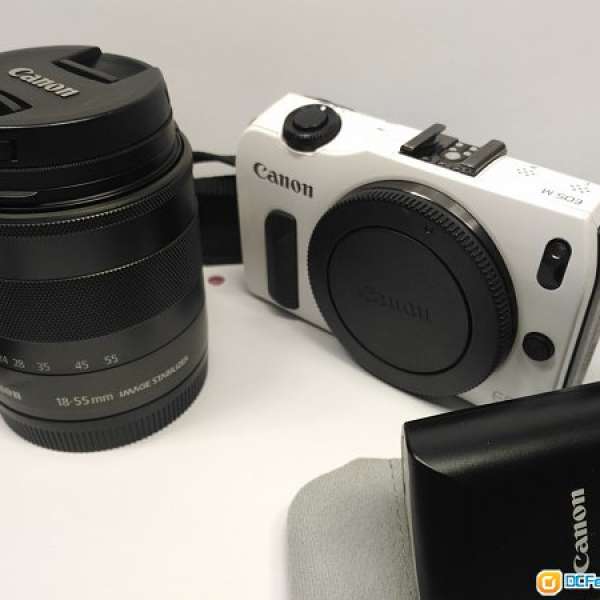白色Canon EOS M Kit set